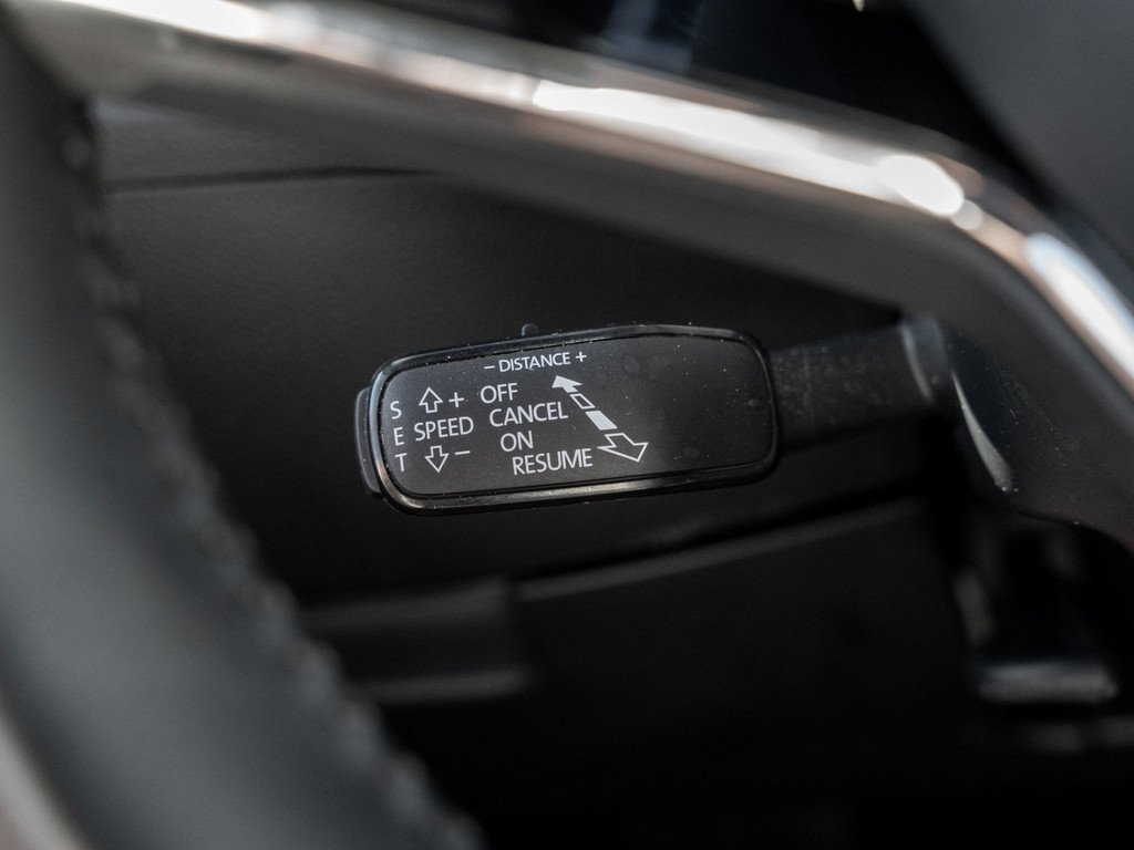 Bild 30 - SUPERB C. STYLE 2.0 TSI DSG AHK Kam. Virtual ACC