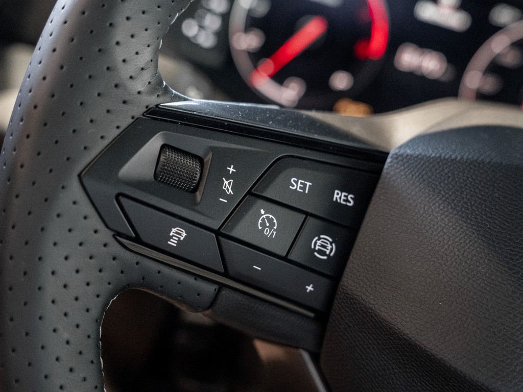 Bild 21 - Arona 1.0 TSI 85 kW Style AHK Kam. Navi Virtual