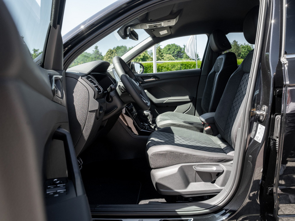 Bild 8 - T-Cross R-Line 1.0 l TSI DSG NaviPro R-Line