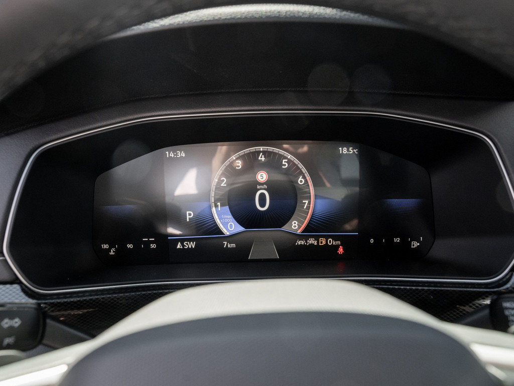 Bild 23 - T-Cross R-Line 1.0 l TSI DSG NaviPro R-Line