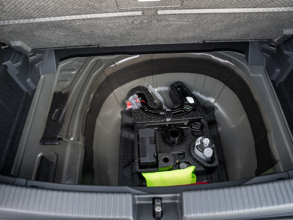 Bild 30 - T-Cross R-Line 1.0 l TSI DSG NaviPro R-Line