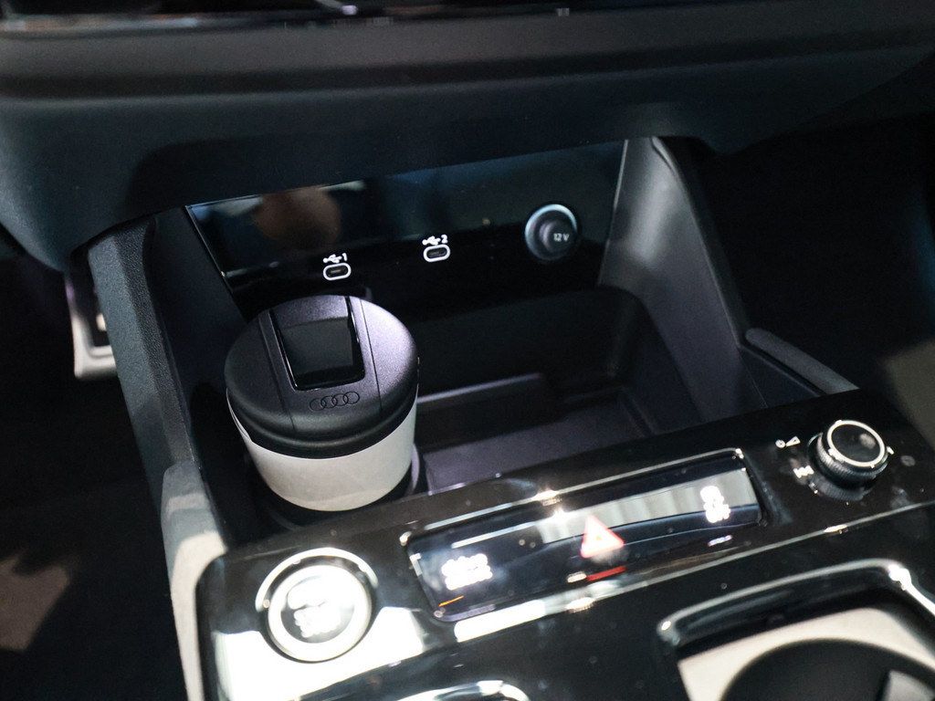 Bild 15 - Q6 Sportback e-tron quattro AHK S Line Business B&O
