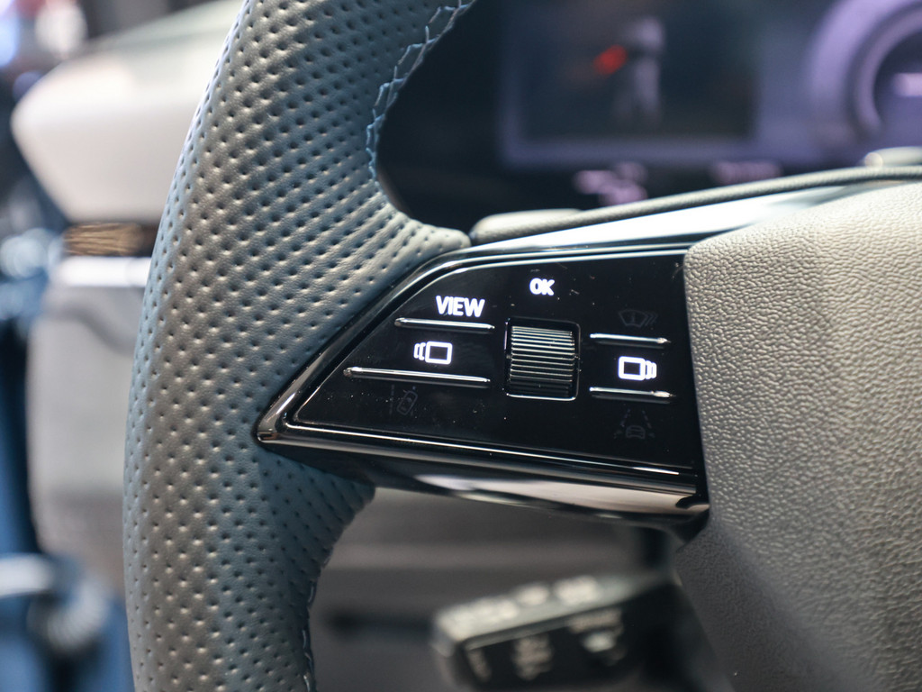 Bild 20 - Q6 Sportback e-tron quattro AHK S Line Business B&O