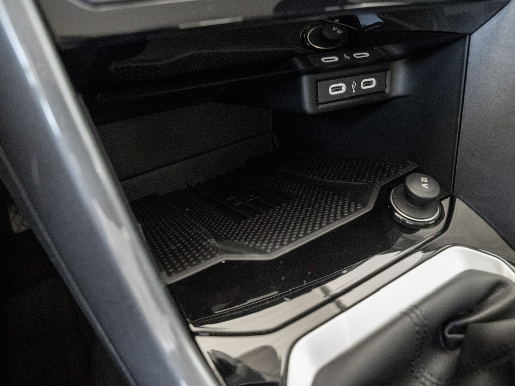 Bild 20 - T-ROC Style 1.5 TSI 6-Gang Kam.