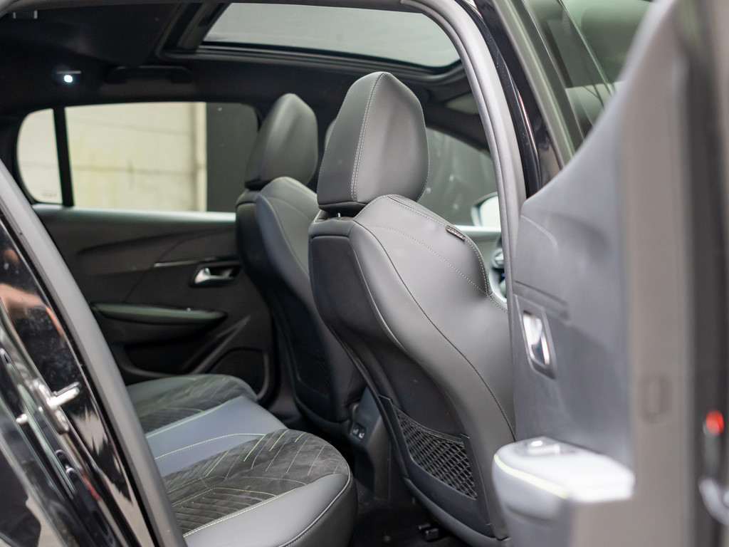 Bild 5 - 208 GT HYBRID 136 e-DSC6