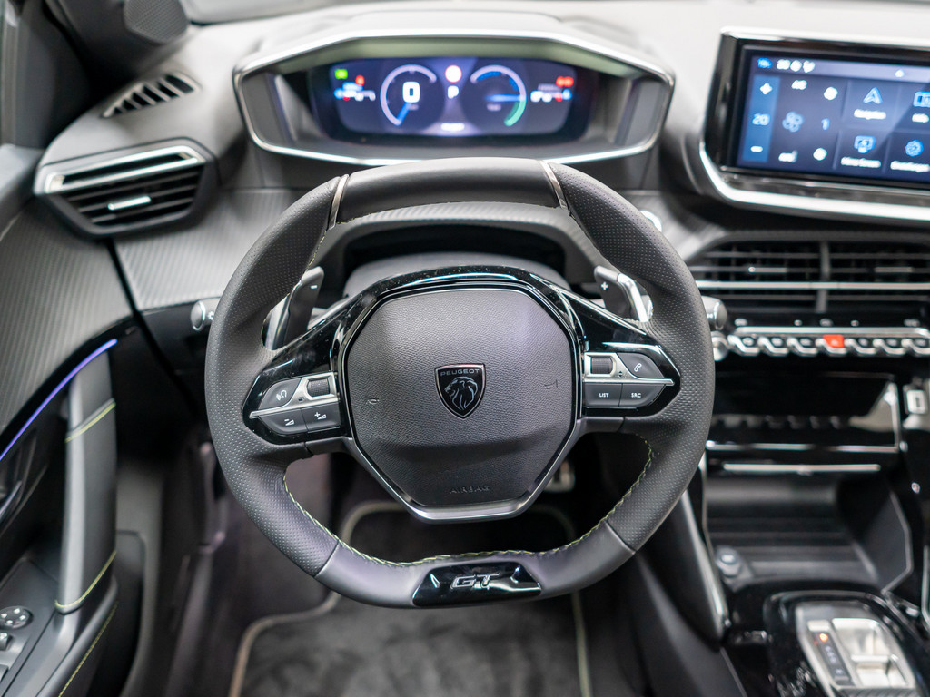 Bild 8 - 208 GT HYBRID 136 e-DSC6