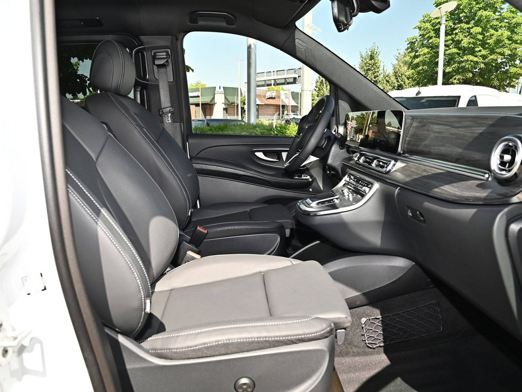 Bild 5 - V 300 d EXCLUSIVE AMG Lang
