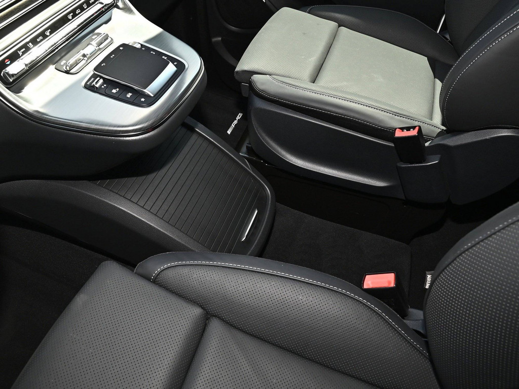Bild 17 - V 300 d EXCLUSIVE AMG Lang