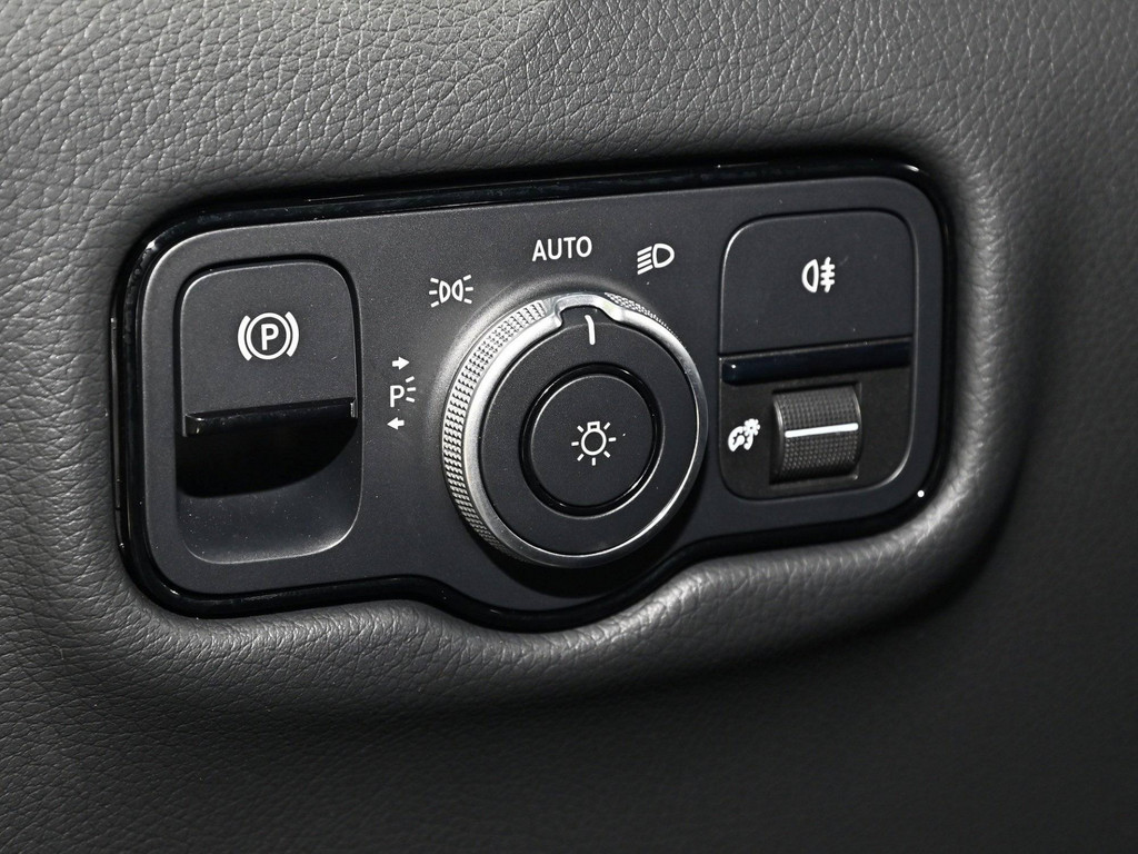 Bild 28 - V 300 d EXCLUSIVE AMG Lang