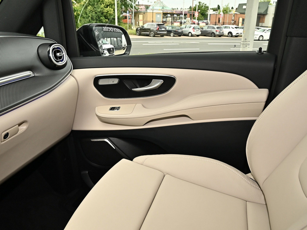 Bild 16 - V 300 d AVANTGARDE AMG Lang