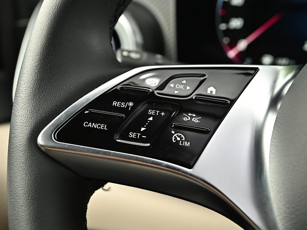 Bild 18 - V 300 d AVANTGARDE AMG Lang