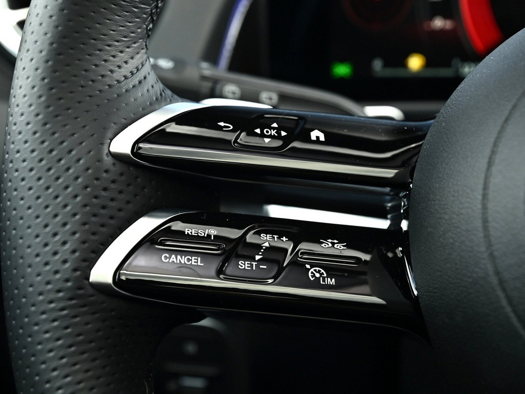Bild 16 - GLB 200 AMG Line