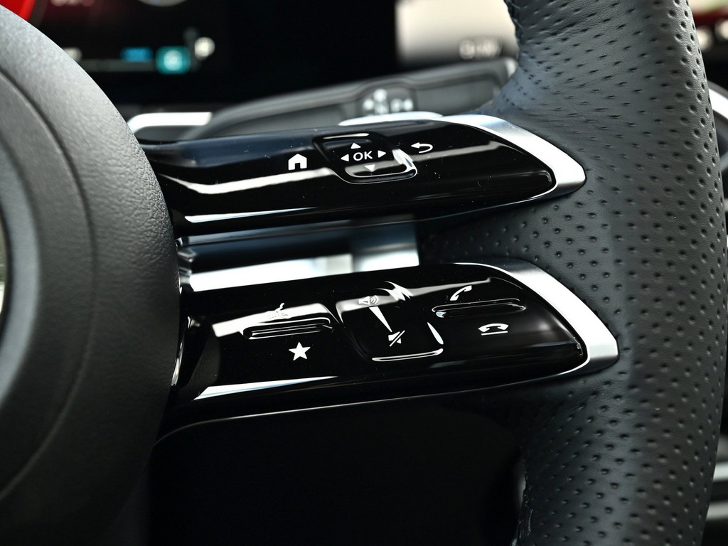 Bild 17 - GLB 200 AMG Line
