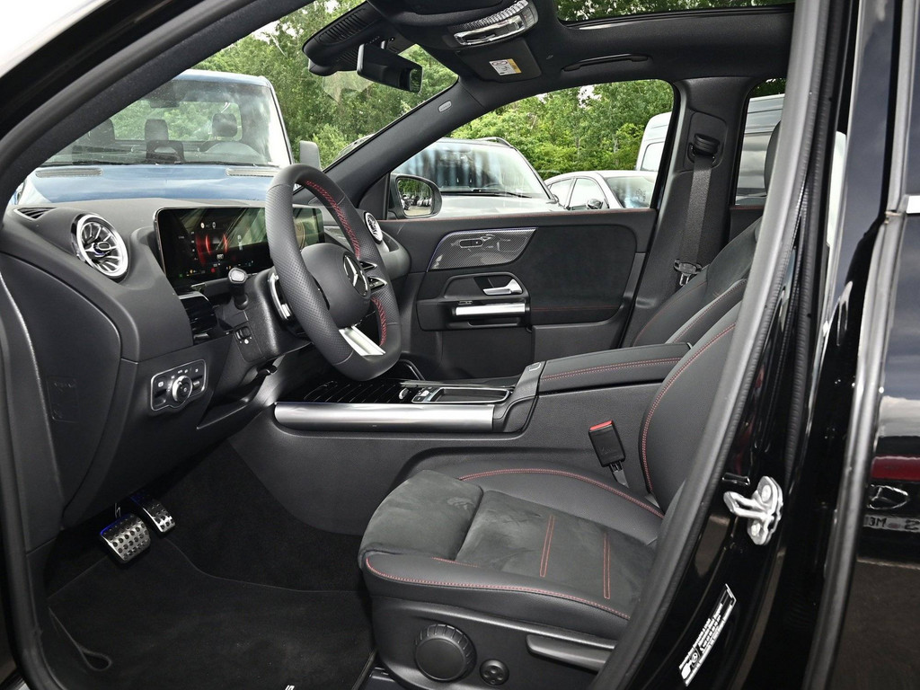 Bild 10 - GLA 200 AMG Line