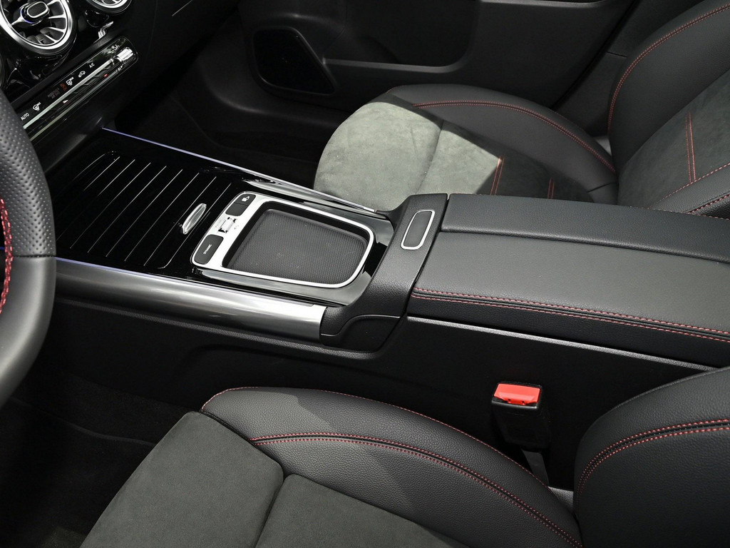 Bild 14 - GLA 200 AMG Line