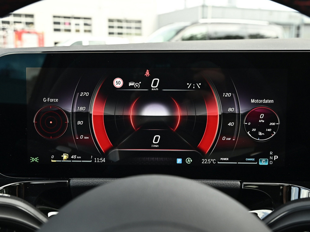 Bild 16 - GLA 200 AMG Line