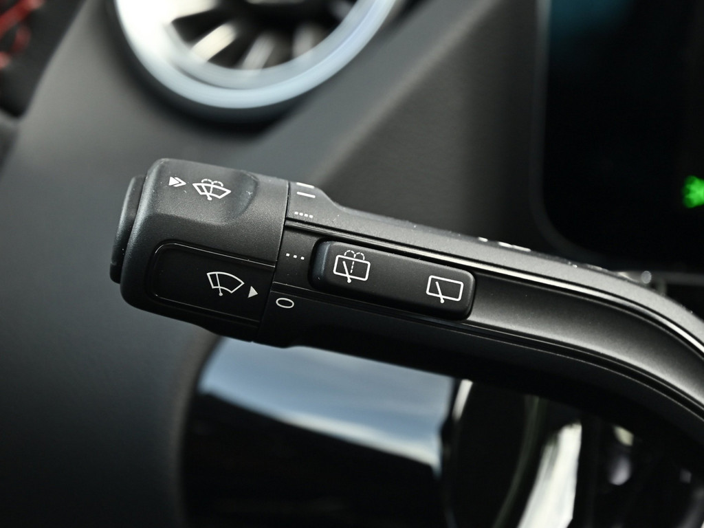 Bild 20 - GLA 200 AMG Line