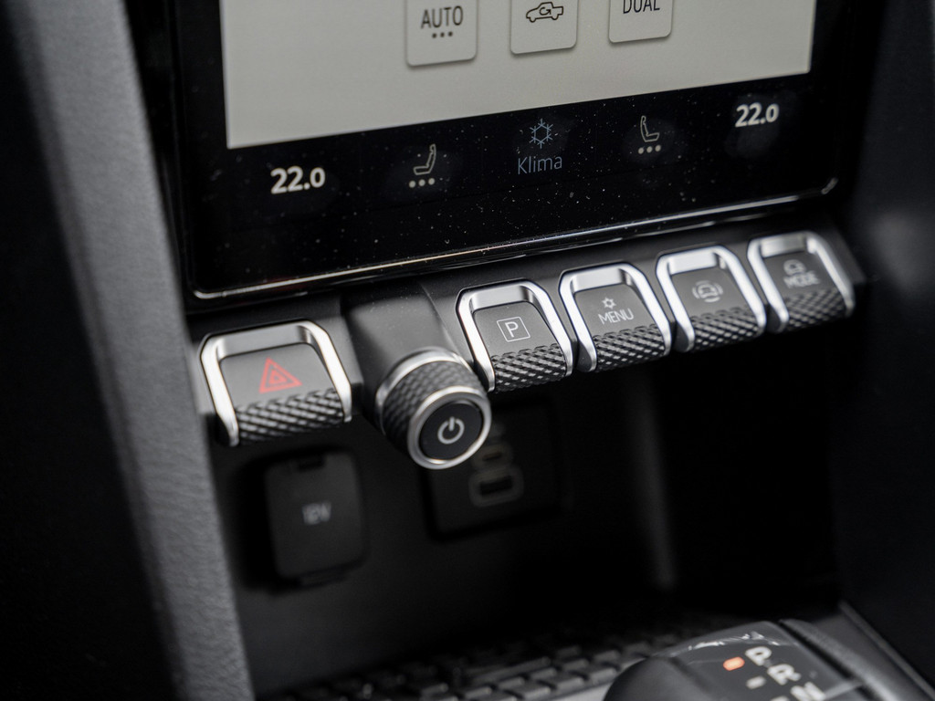 Bild 16 - Amarok Aventura DC 3.0TDI 4MOTION LED + AHK + NAVI