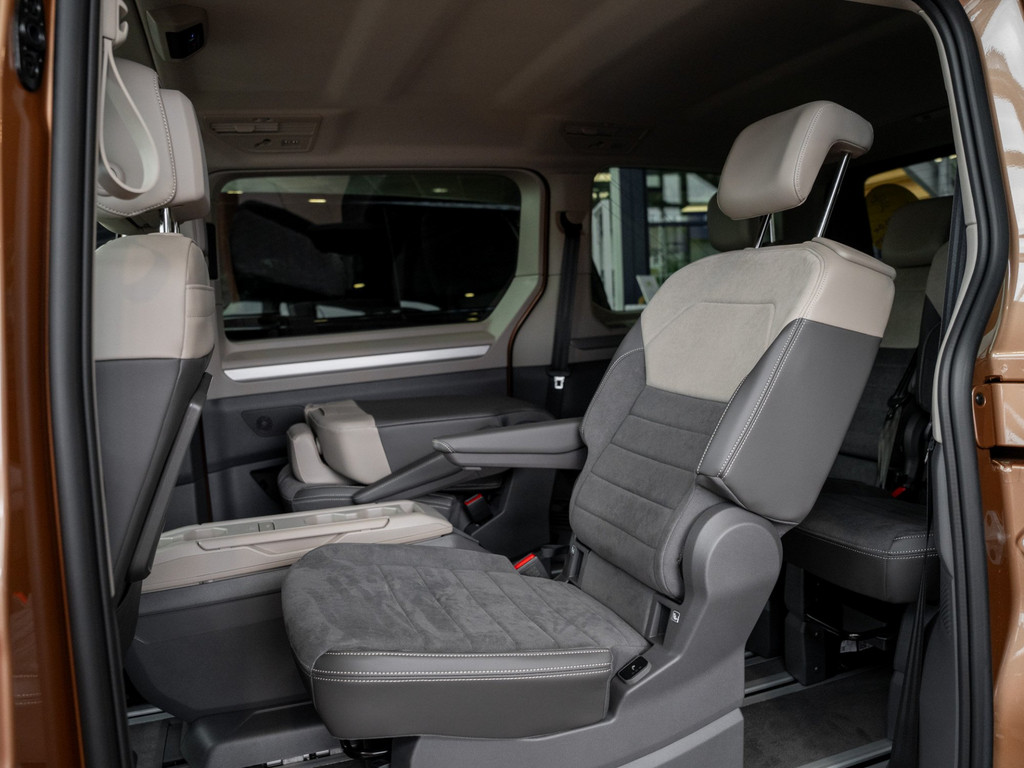 Bild 8 - T7 Multivan 2.0 TSI Style NaviPro IQLight AHK Kam
