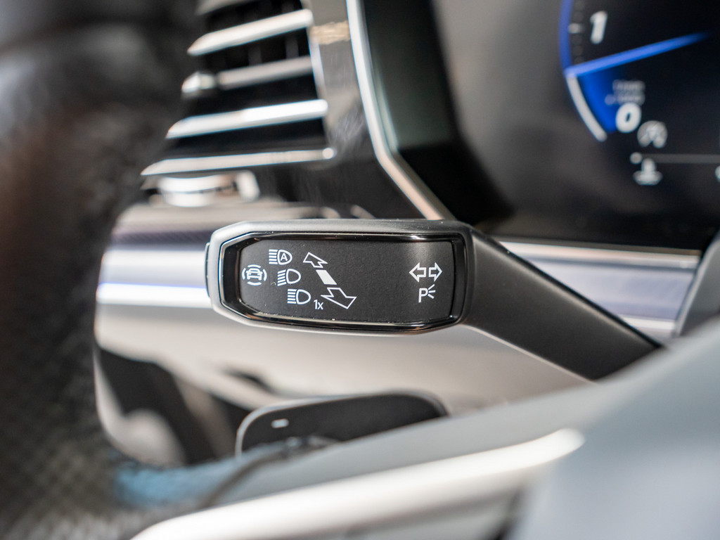 Bild 19 - Touareg R-Line 3,0 l V6 TDI 4MOTION Tiptronic