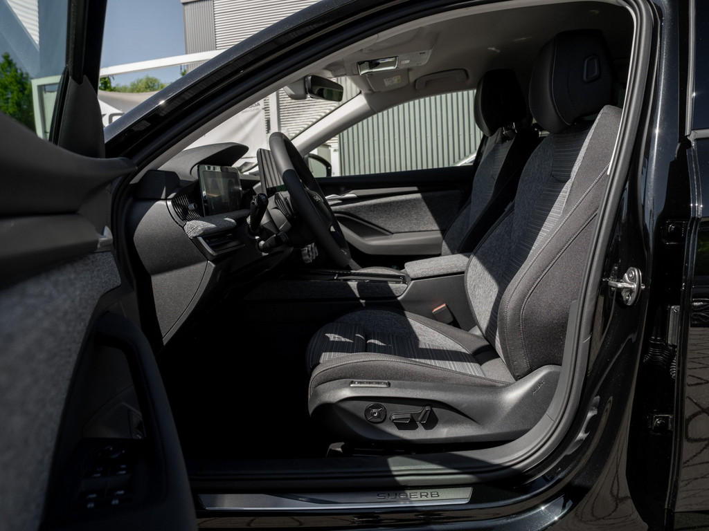 Bild 9 - Superb Combi Selection 1.5 TSI DSG AHK Kam.
