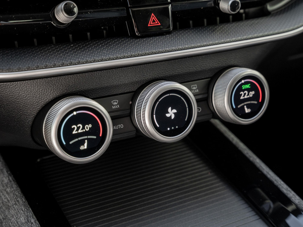 Bild 23 - Superb Combi Selection 1.5 TSI DSG AHK Kam.