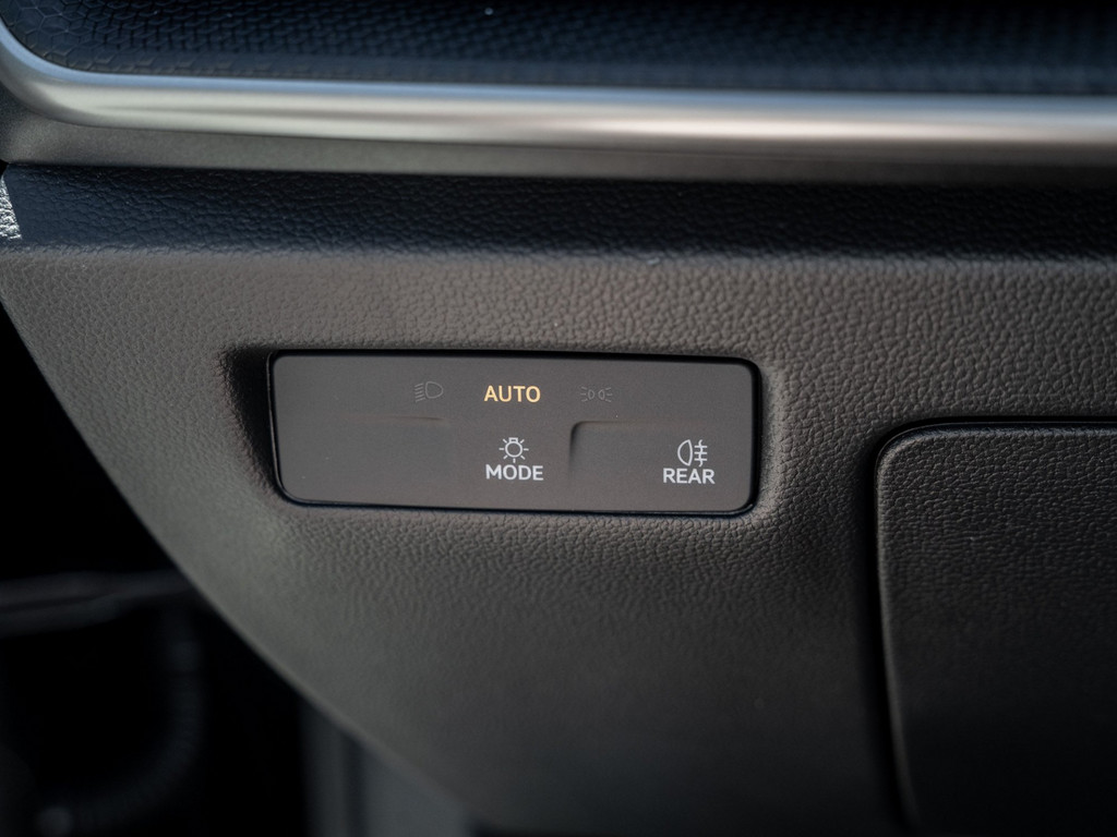 Bild 31 - Superb Combi Selection 1.5 TSI DSG AHK Kam.