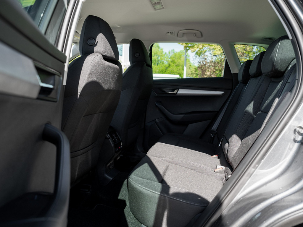 Bild 10 - Karoq Tour 1.5 TSI AHK Navi Virtual ACC