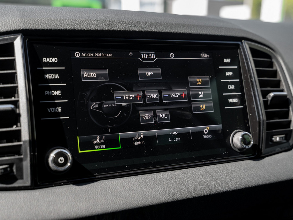 Bild 19 - Karoq Tour 1.5 TSI AHK Navi Virtual ACC