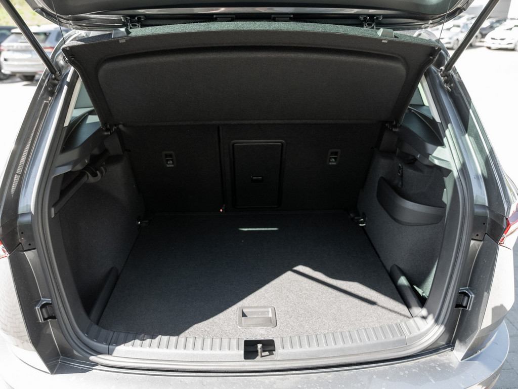 Bild 30 - Karoq Tour 1.5 TSI AHK Navi Virtual ACC