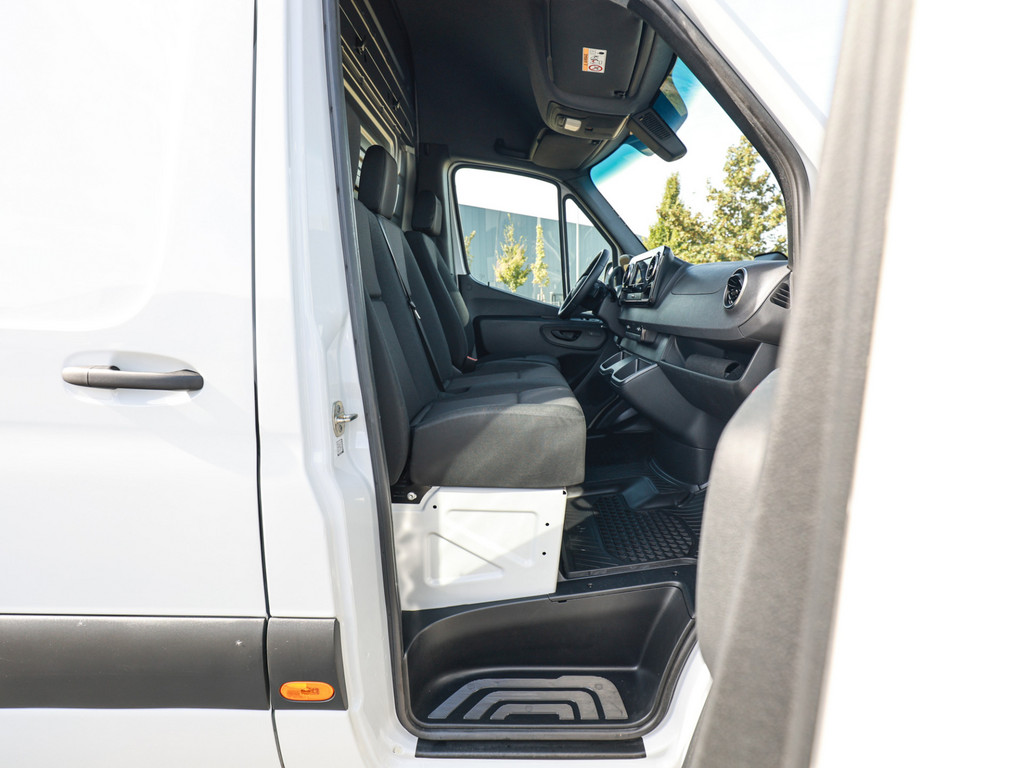 Bild 4 - Sprinter 317 CDI Kasten PRO L3H2