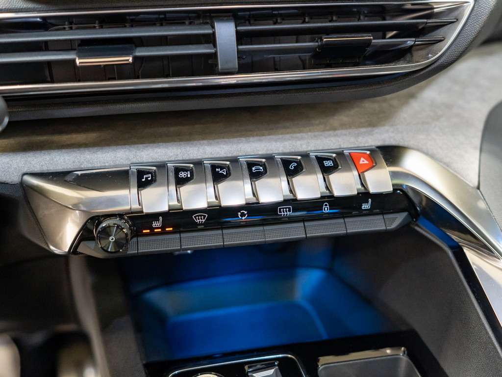 Bild 11 - 3008 GT HYBRID 136 e-DSC6