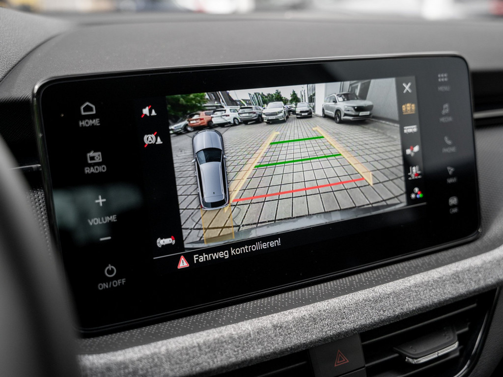 Bild 15 - KAMIQ TOUR 1.0 TSI DSG Kam. Navi Virtual ACC LED