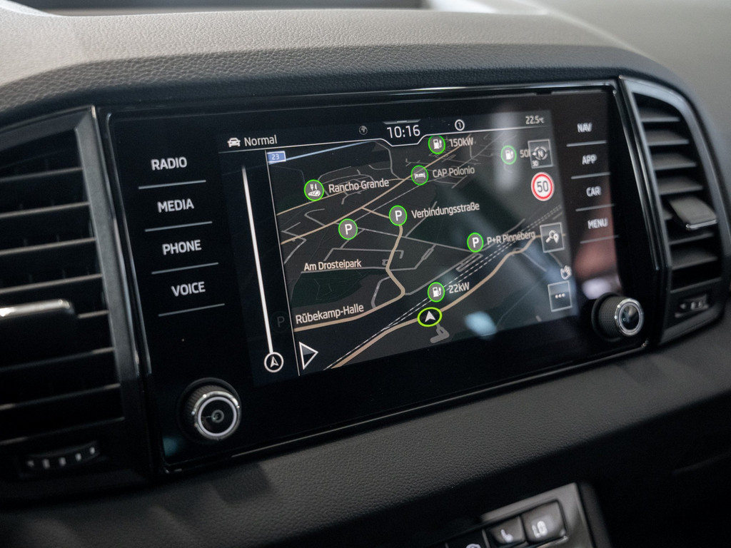 Bild 18 - Karoq Balance 1.5 TSI DSG DCC AHK Navi Sportp.