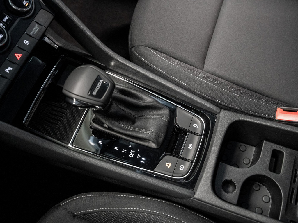 Bild 23 - Karoq Balance 1.5 TSI DSG DCC AHK Navi Sportp.
