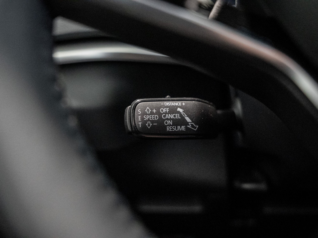 Bild 28 - Karoq Balance 1.5 TSI DSG DCC AHK Navi Sportp.