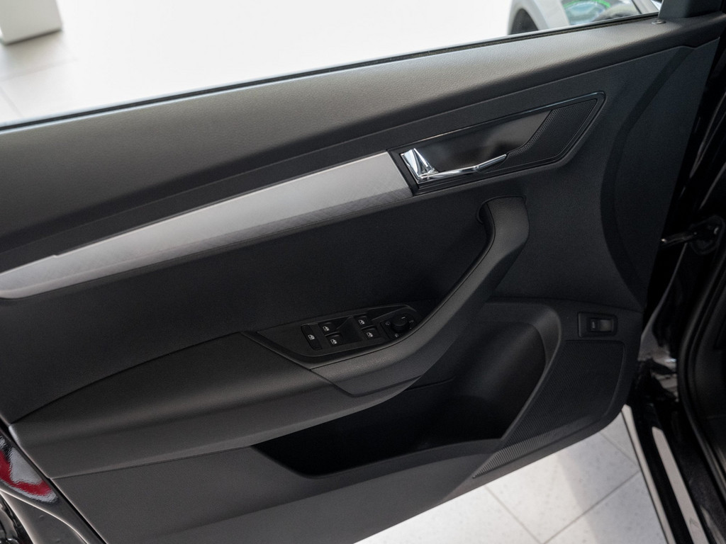 Bild 30 - Karoq Balance 1.5 TSI DSG DCC AHK Navi Sportp.