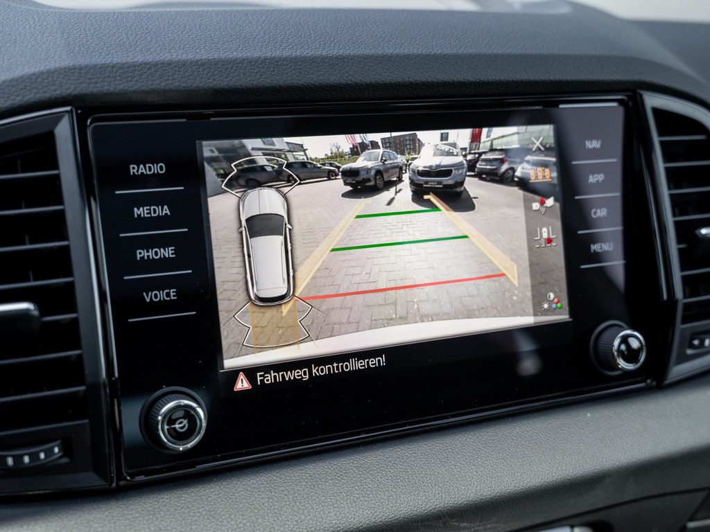 Bild 17 - Karoq Sportline 2.0 TSI DSG 4x4 DCC AHK Kam. Navi