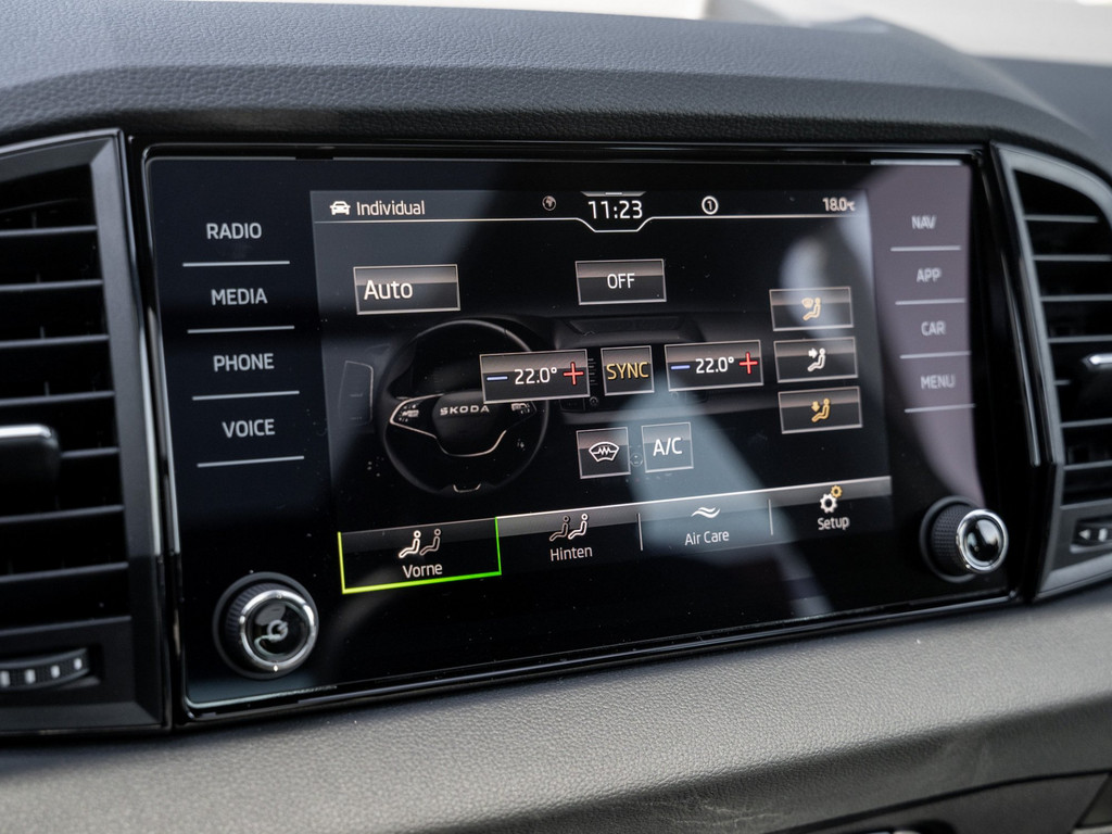 Bild 21 - Karoq Sportline 2.0 TSI DSG 4x4 DCC AHK Kam. Navi