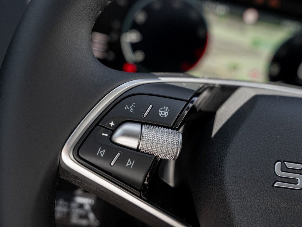 Bild 24 - Karoq Balance 1.0 TSI AHK Kam. Navi Virtual ACC
