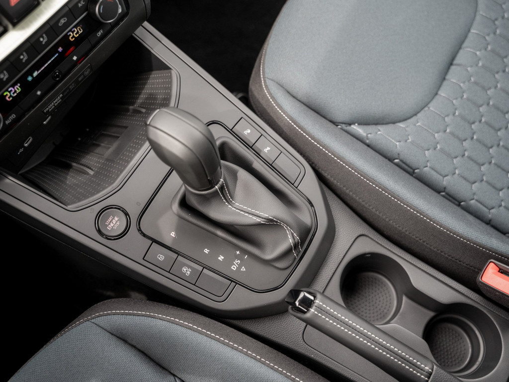 Bild 18 - Arona 1.0 TSI 85 kW Style Kam. Navi Virtual ACC