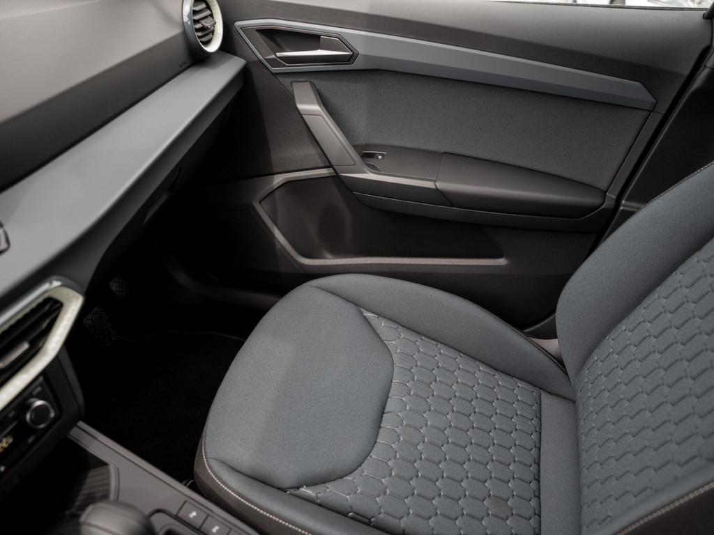 Bild 19 - Arona 1.0 TSI 85 kW Style Kam. Navi Virtual ACC