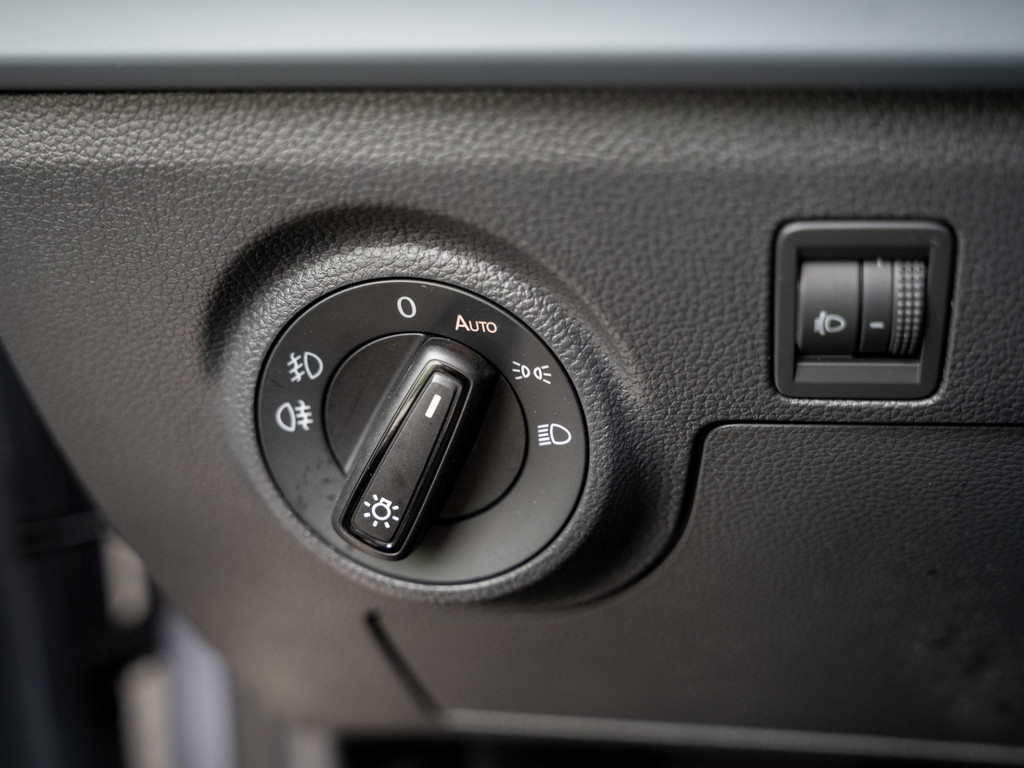 Bild 22 - Arona 1.0 TSI 85 kW Style Kam. Navi Virtual ACC