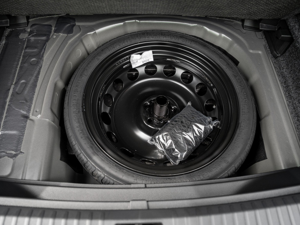 Bild 29 - Arona 1.0 TSI 85 kW Style Kam. Navi Virtual ACC