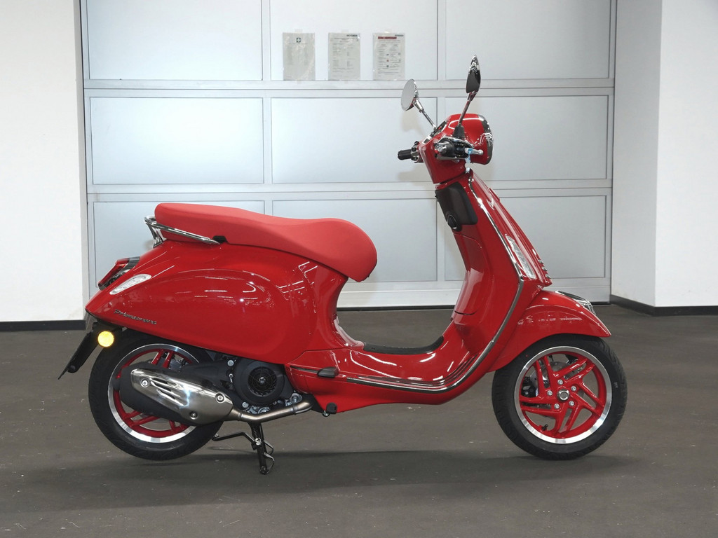 Bild 4 - Primavera RED 125 RST E5 +