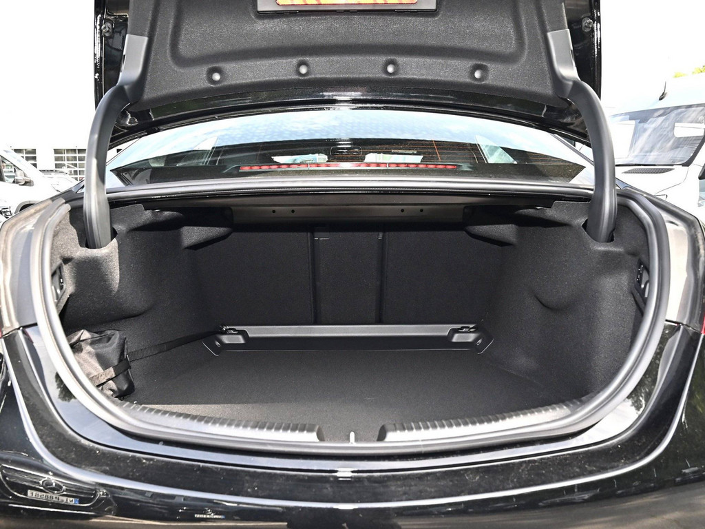 Bild 27 - C 220 d AMG Line