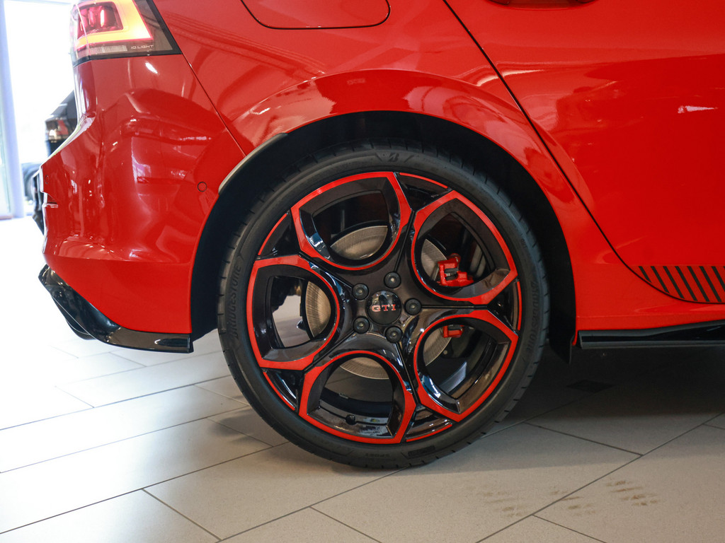 Bild 8 - Golf VIII GTI EDITION 50 2.0 TSI DSG 325 PS