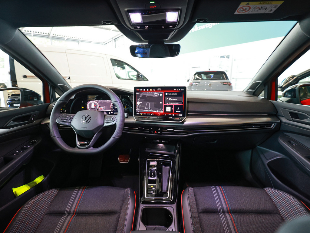 Bild 9 - Golf VIII GTI EDITION 50 2.0 TSI DSG 325 PS