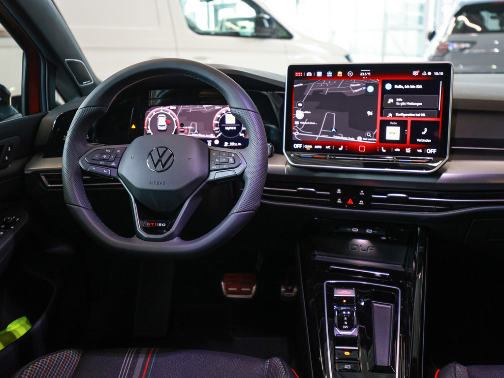 Bild 10 - Golf VIII GTI EDITION 50 2.0 TSI DSG 325 PS
