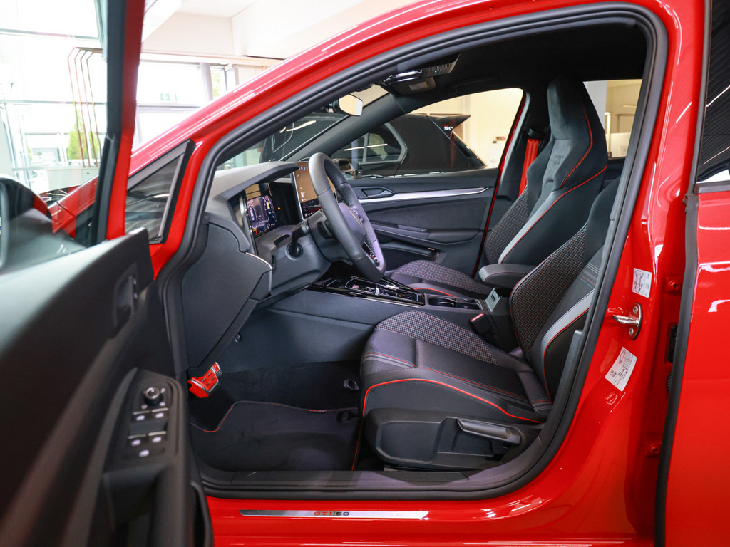 Bild 11 - Golf VIII GTI EDITION 50 2.0 TSI DSG 325 PS